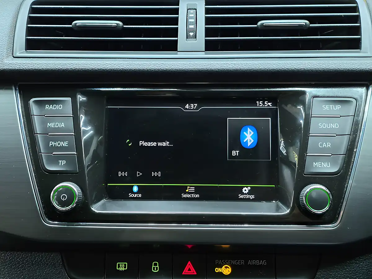 Used 2017 Skoda Fabia Se L Silver - Interior and Exterior details 16