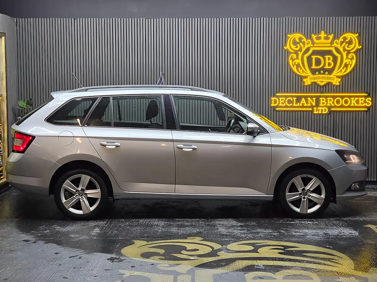 Used 2017 Skoda Fabia Se L Silver - Interior and Exterior details 2
