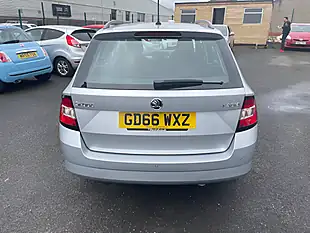 Used 2017 Skoda Fabia Se L Silver - Interior and Exterior details 6