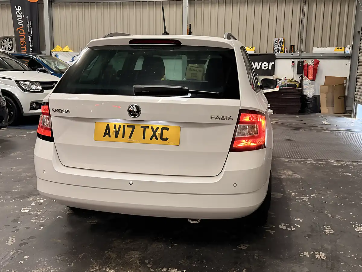 Used 2017 Skoda Fabia Se L White - Interior and Exterior details 12