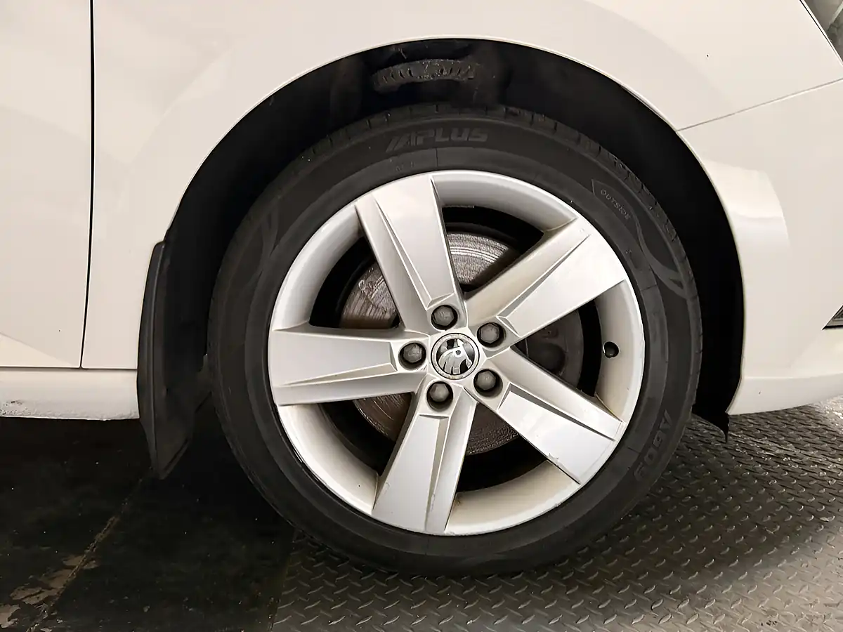 Used 2017 Skoda Fabia Se L White - Interior and Exterior details 15
