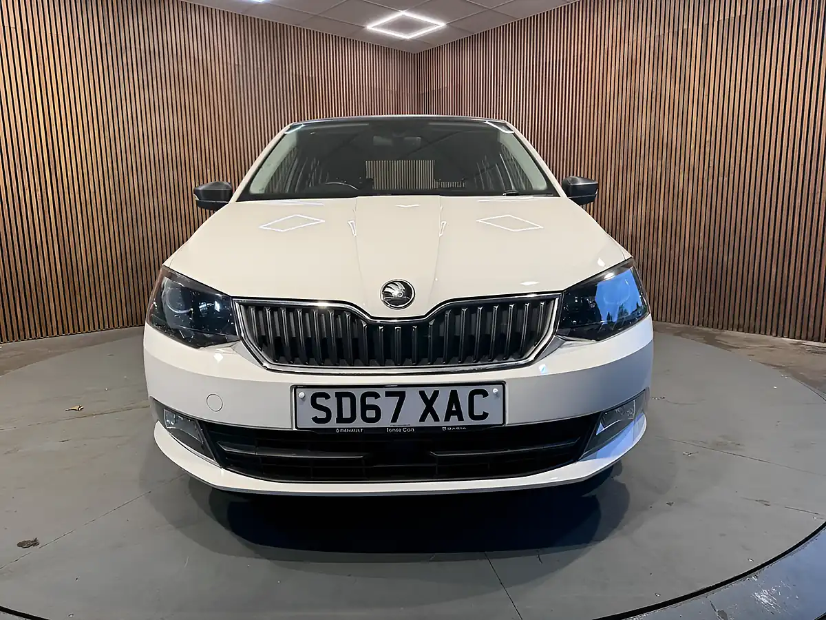 Used 2017 Skoda Fabia Se L White - Interior and Exterior details 3