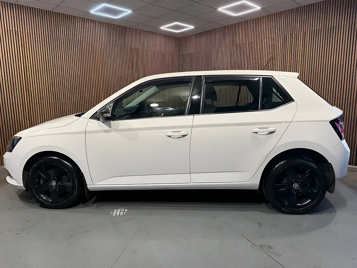 Used 2017 Skoda Fabia Se L White - Interior and Exterior details 6