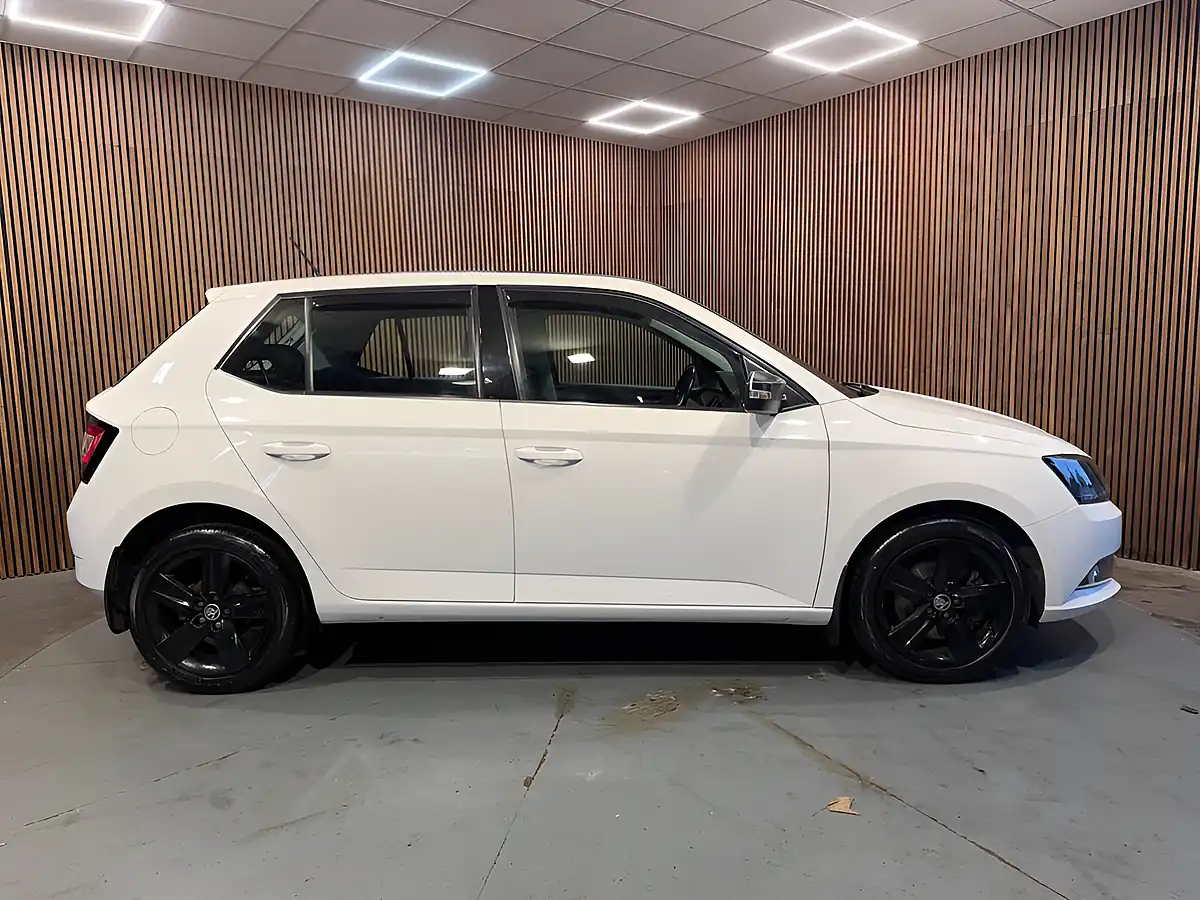 Used 2017 Skoda Fabia Se L White - Interior and Exterior details 8