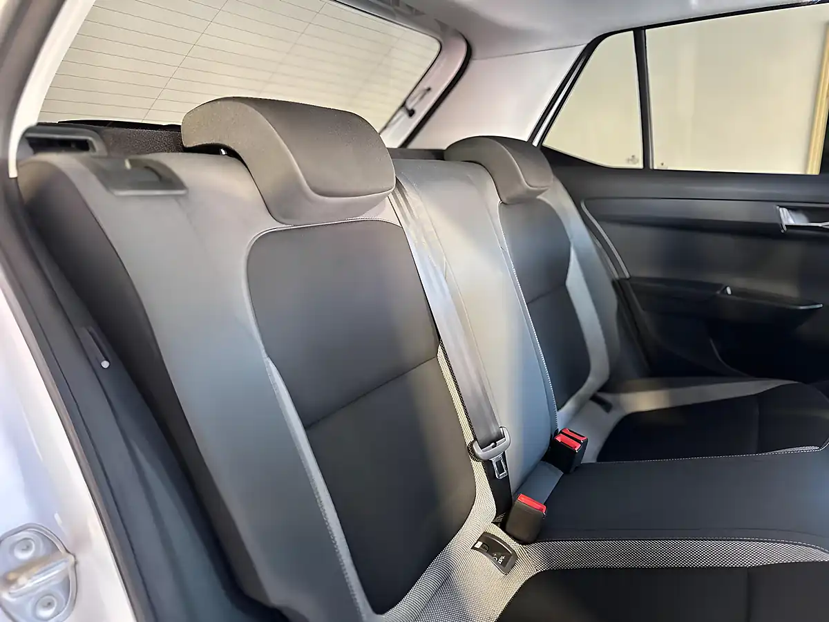 Used 2017 Skoda Fabia Se White - Interior and Exterior details 10