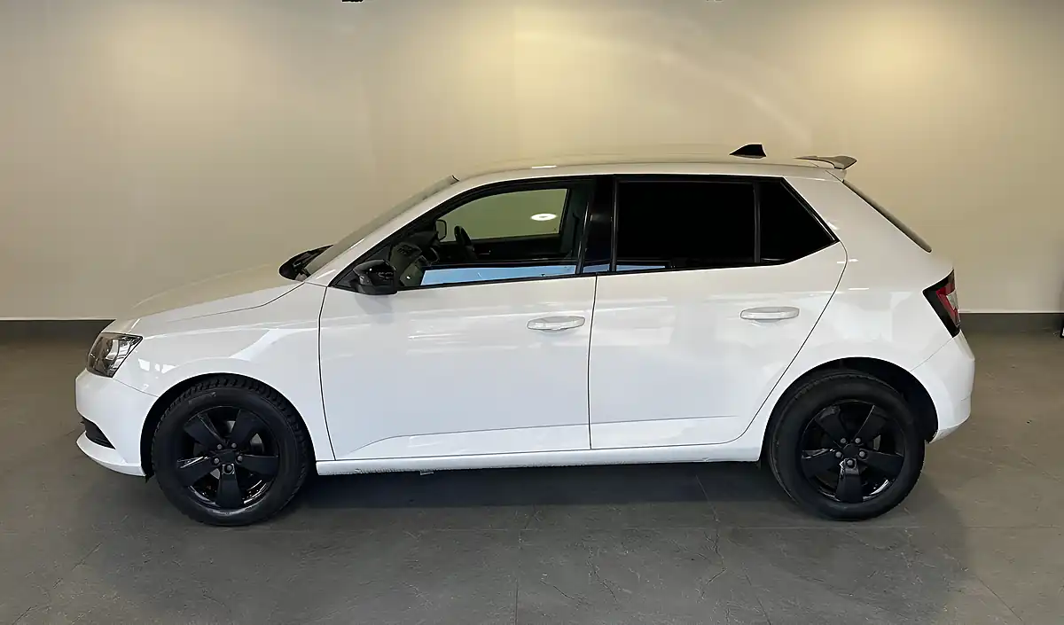 Used 2017 Skoda Fabia Se White - Interior and Exterior details 6