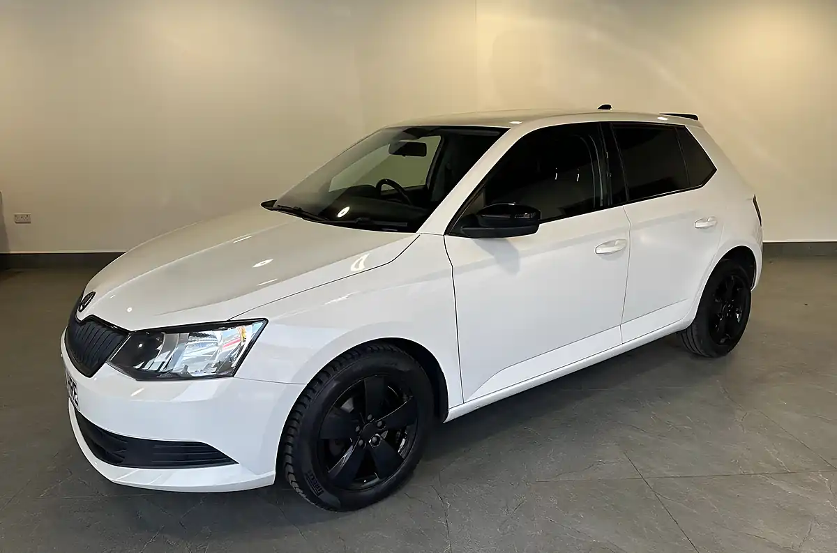 Used 2017 Skoda Fabia Se White - Interior and Exterior details 7
