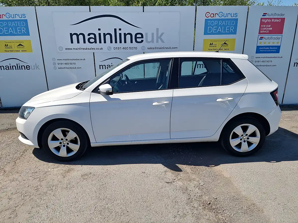 Used 2017 Skoda Fabia Se White - Interior and Exterior details 10