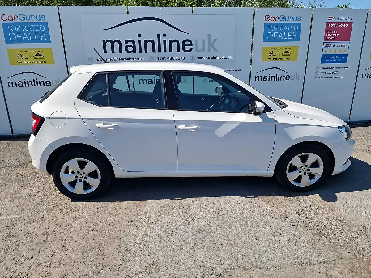 Used 2017 Skoda Fabia Se White - Interior and Exterior details 14