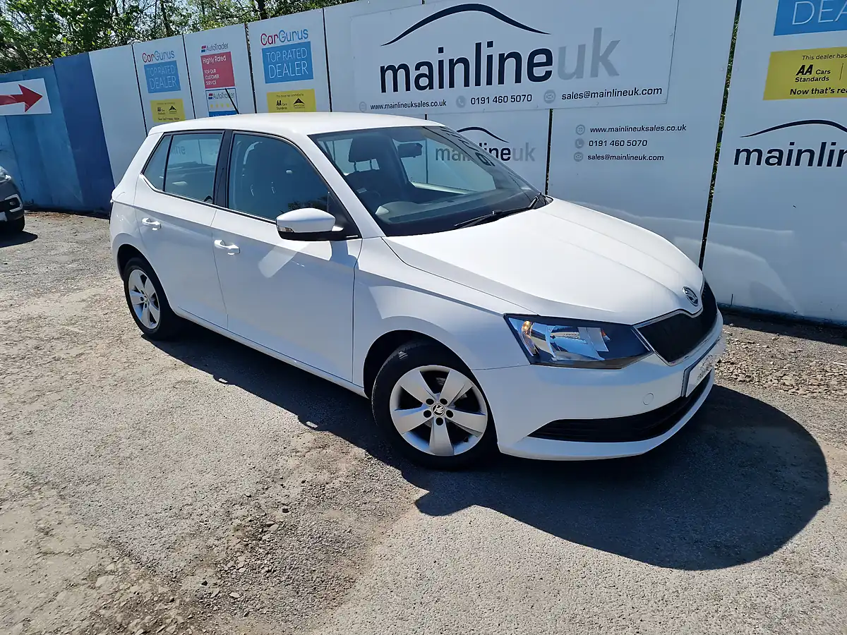 Used 2017 Skoda Fabia Se White - Interior and Exterior details 5