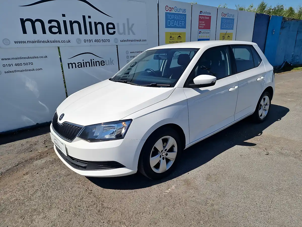 Used 2017 Skoda Fabia Se White - Interior and Exterior details 8