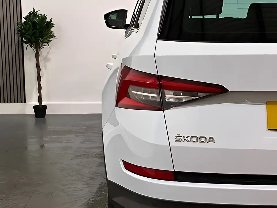 Used 2017 Skoda Kodiaq Edition White - Interior and Exterior details 17
