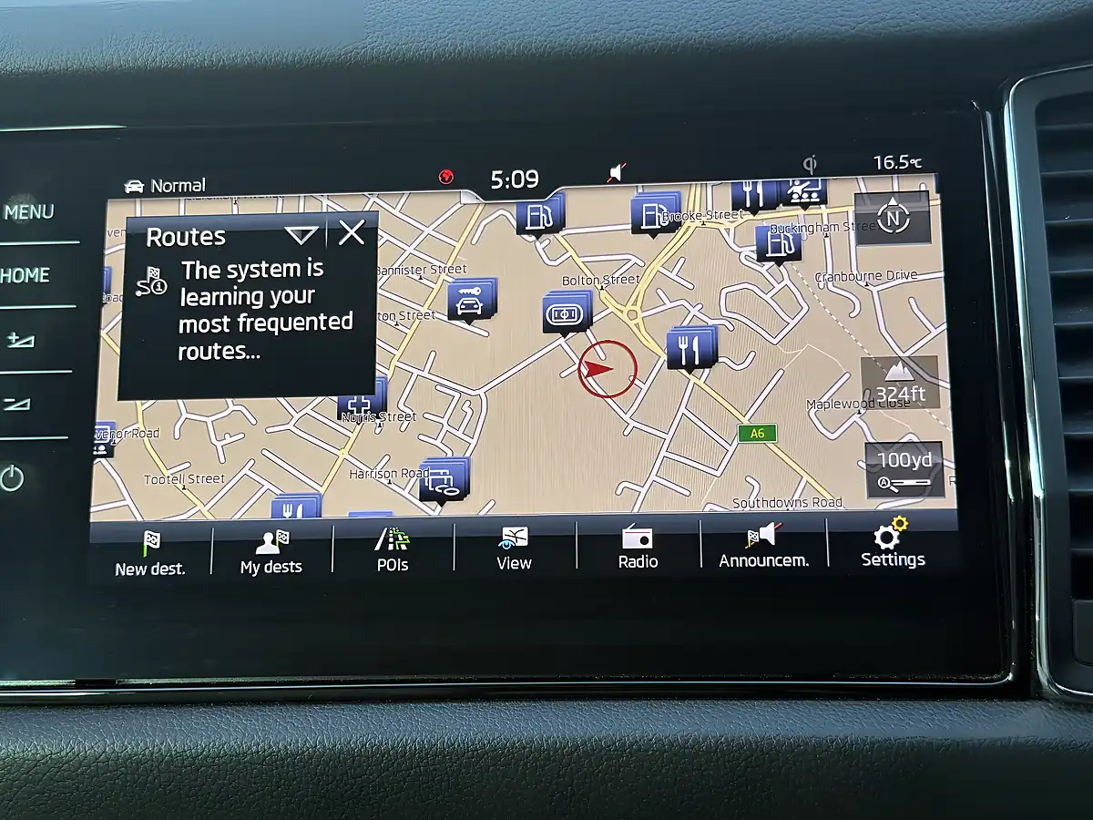 Used 2017 Skoda Kodiaq Edition White - Interior and Exterior details 17