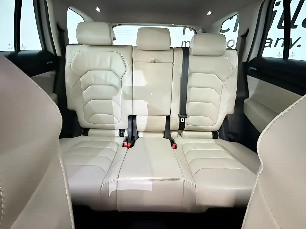 Used 2017 Skoda Kodiaq Edition White - Interior and Exterior details 18