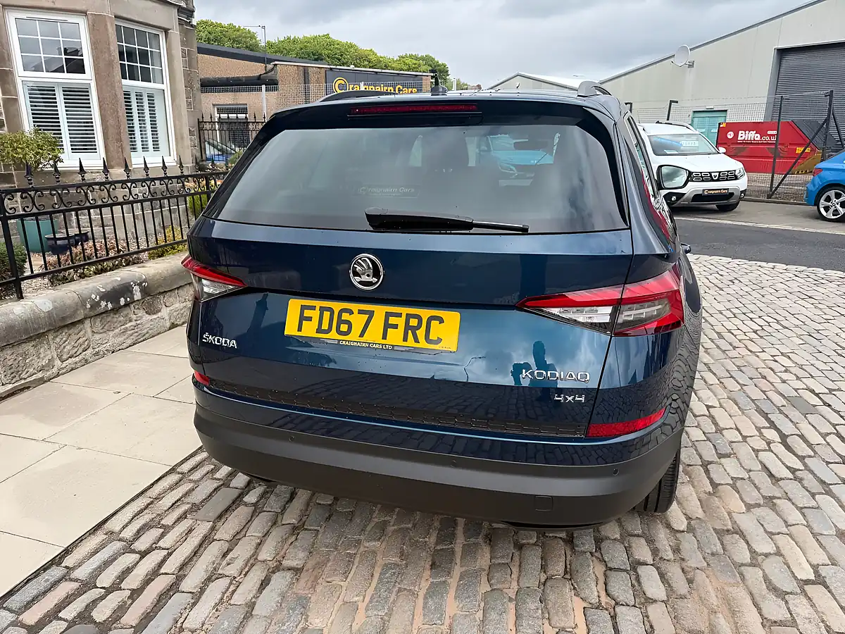 Used 2017 Skoda Kodiaq Se L Petrol Blue - Interior and Exterior details 16