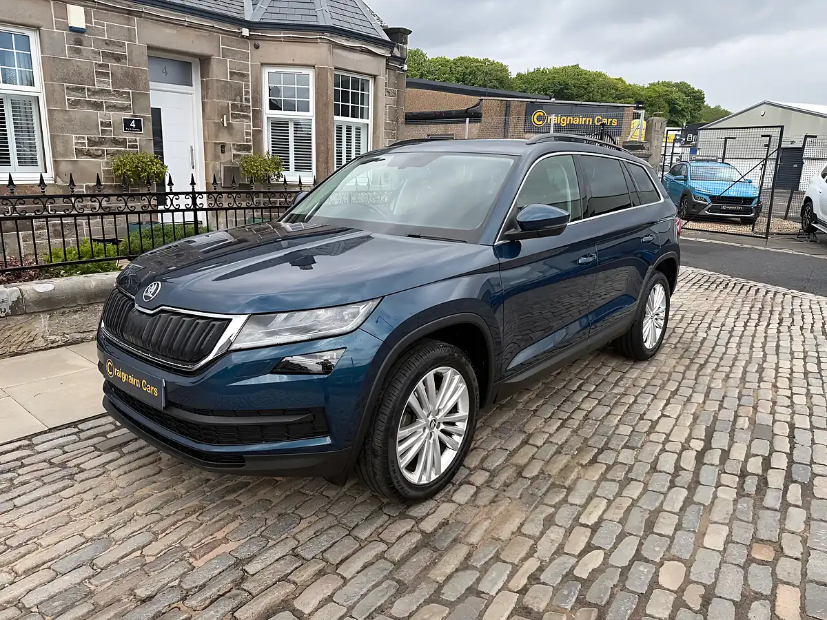 Used 2017 Skoda Kodiaq Se L Petrol Blue - Interior and Exterior details 3