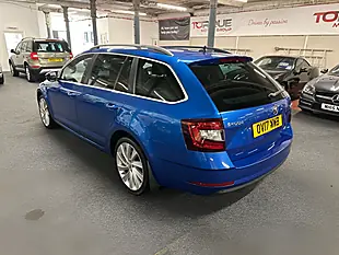 Used 2017 Skoda Octavia Laurin & Klement Race Blue Metallic - Interior and Exterior details 10