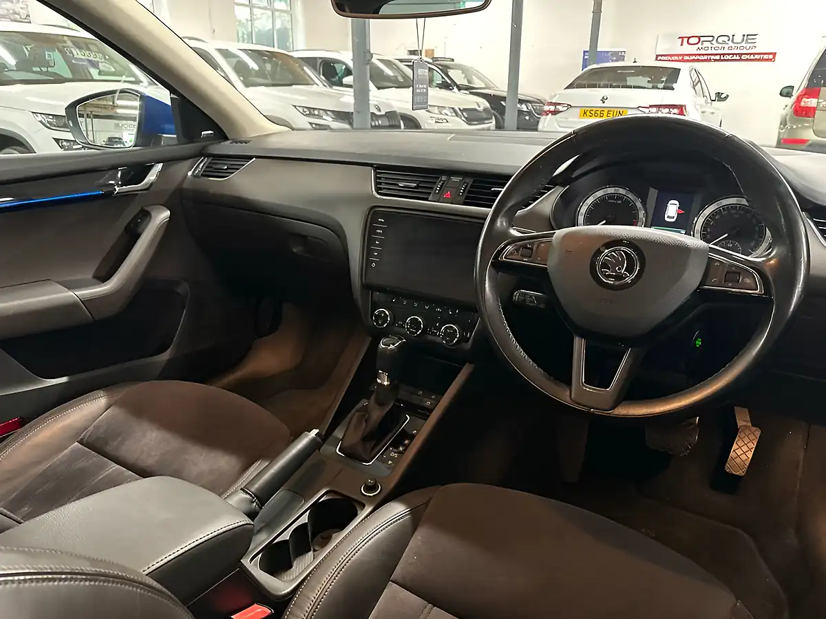 Used 2017 Skoda Octavia Laurin & Klement Race Blue Metallic - Interior and Exterior details 15