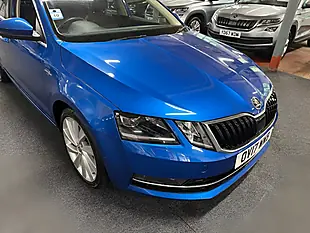 Used 2017 Skoda Octavia Laurin & Klement Race Blue Metallic - Interior and Exterior details 3