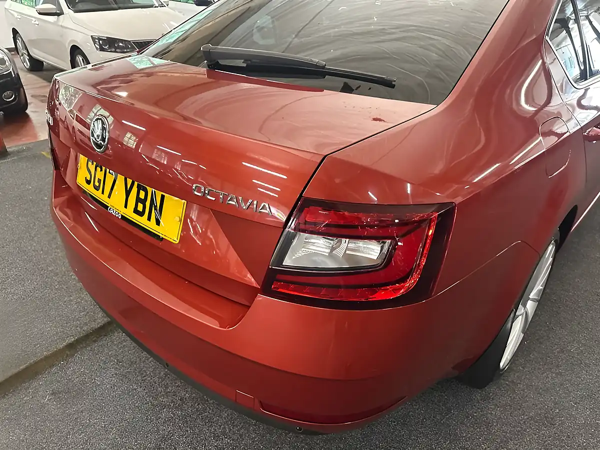 Used 2017 Skoda Octavia Laurin & Klement Red - Interior and Exterior details 15