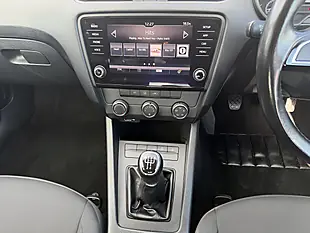 Used 2017 Skoda Octavia S Black Pearl Metallic - Interior and Exterior details 12