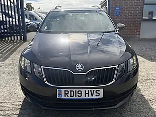 Used 2017 Skoda Octavia S Black Pearl Metallic - Interior and Exterior details 19