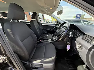 Used 2017 Skoda Octavia S Black Pearl Metallic - Interior and Exterior details 3
