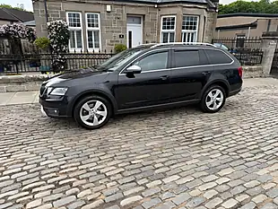 Used 2017 Skoda Octavia Scout Black - Interior and Exterior details 11