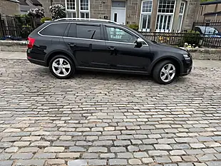 Used 2017 Skoda Octavia Scout Black - Interior and Exterior details 16