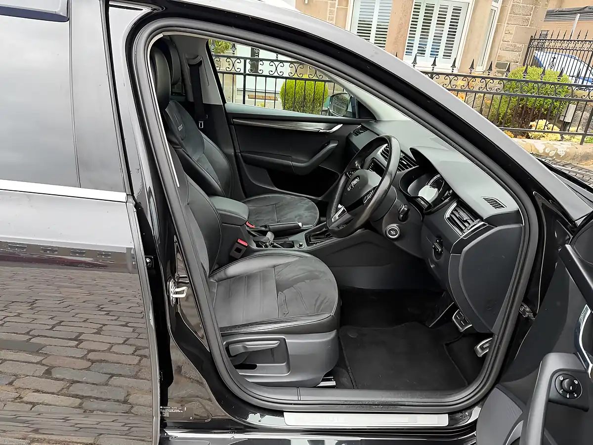 Used 2017 Skoda Octavia Scout Black - Interior and Exterior details 2