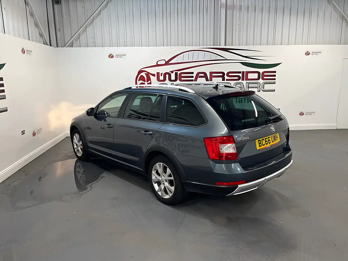 Used 2017 Skoda Octavia Scout Grey - Interior and Exterior details 19