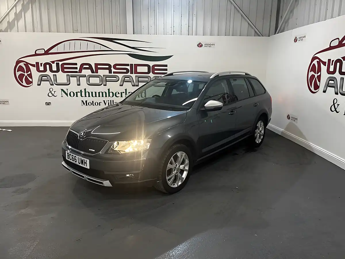 Used 2017 Skoda Octavia Scout Grey - Interior and Exterior details 3