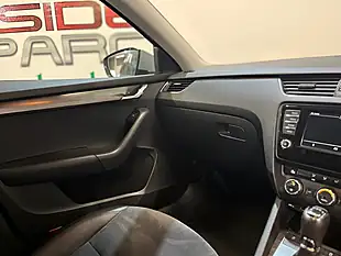 Used 2017 Skoda Octavia Scout Grey - Interior and Exterior details 9