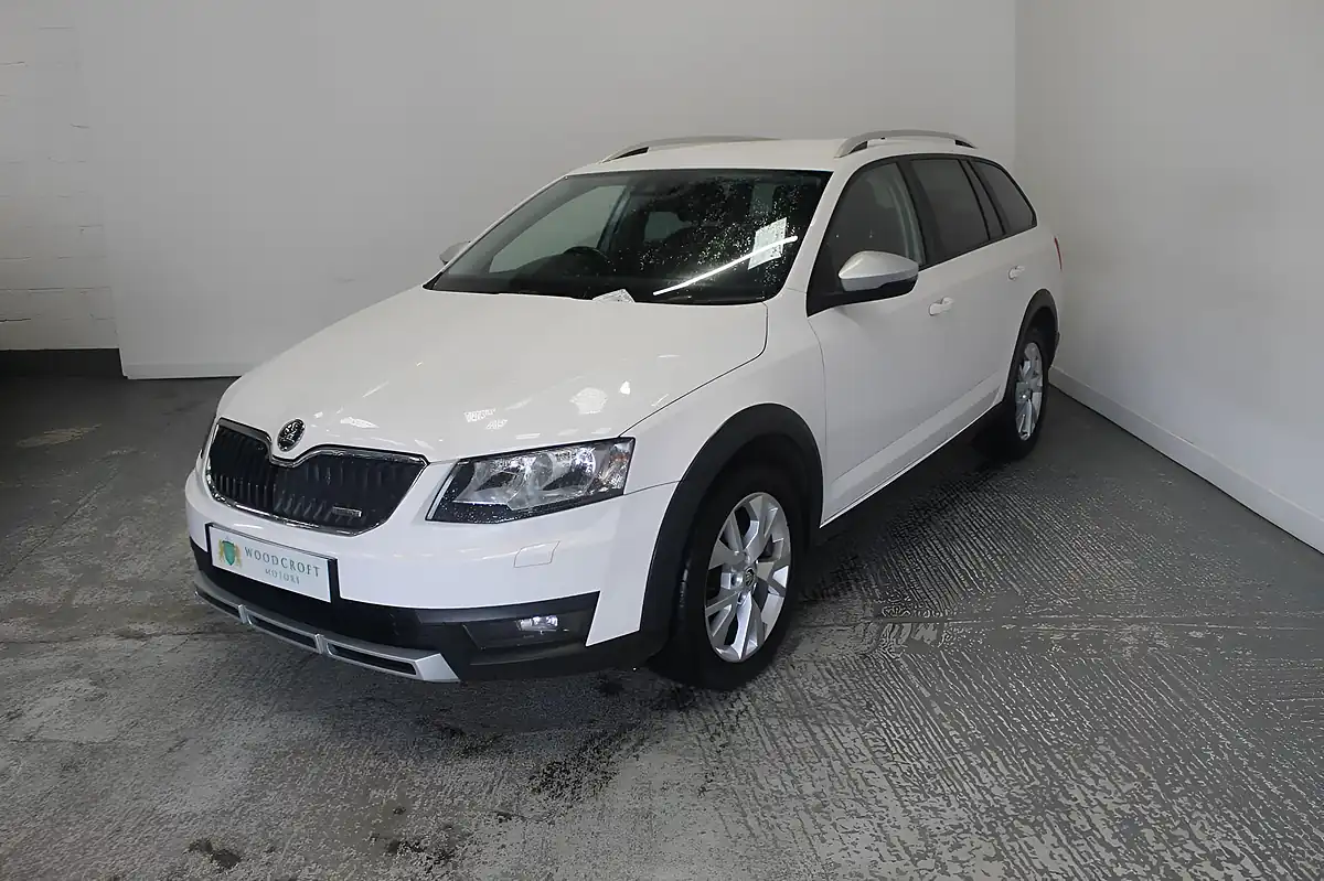 Used 2017 Skoda Octavia Scout White - Interior and Exterior details 2