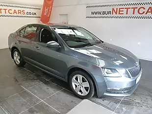 Used 2017 Skoda Octavia Se Grey - Interior and Exterior details 12