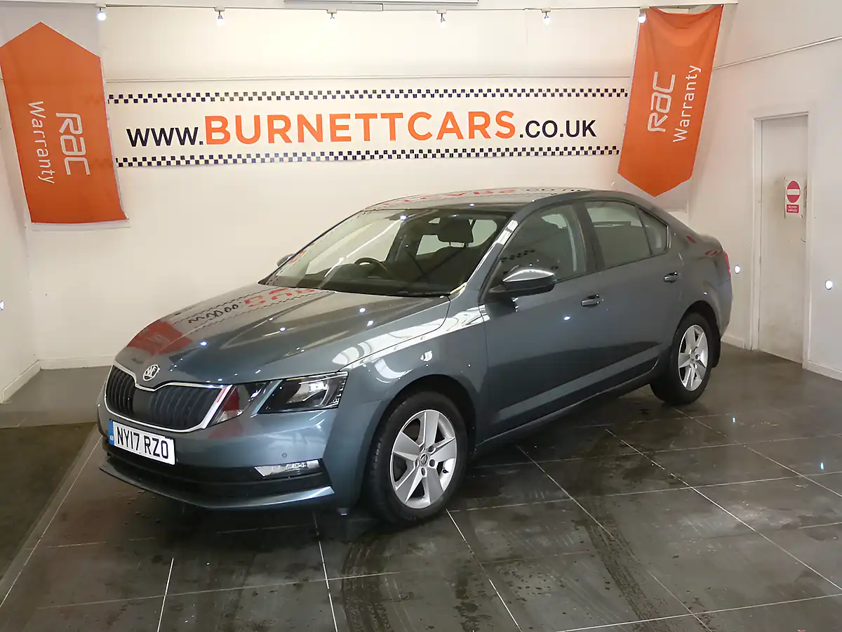 Used 2017 Skoda Octavia Se Grey - Interior and Exterior details 2