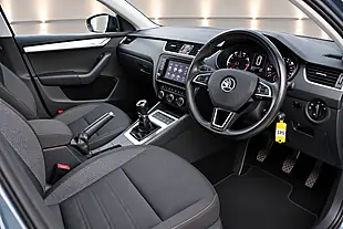 Used 2017 Skoda Octavia Se Grey - Interior and Exterior details 18
