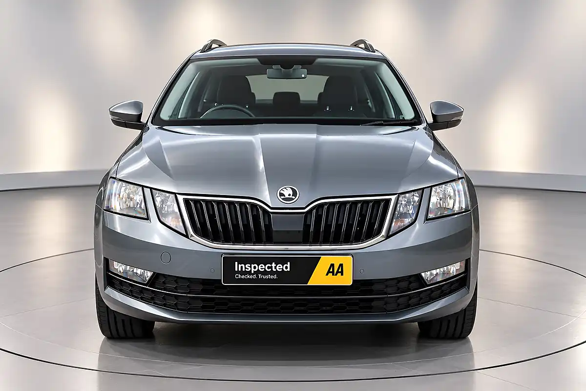Used 2017 Skoda Octavia Se Grey - Interior and Exterior details 2