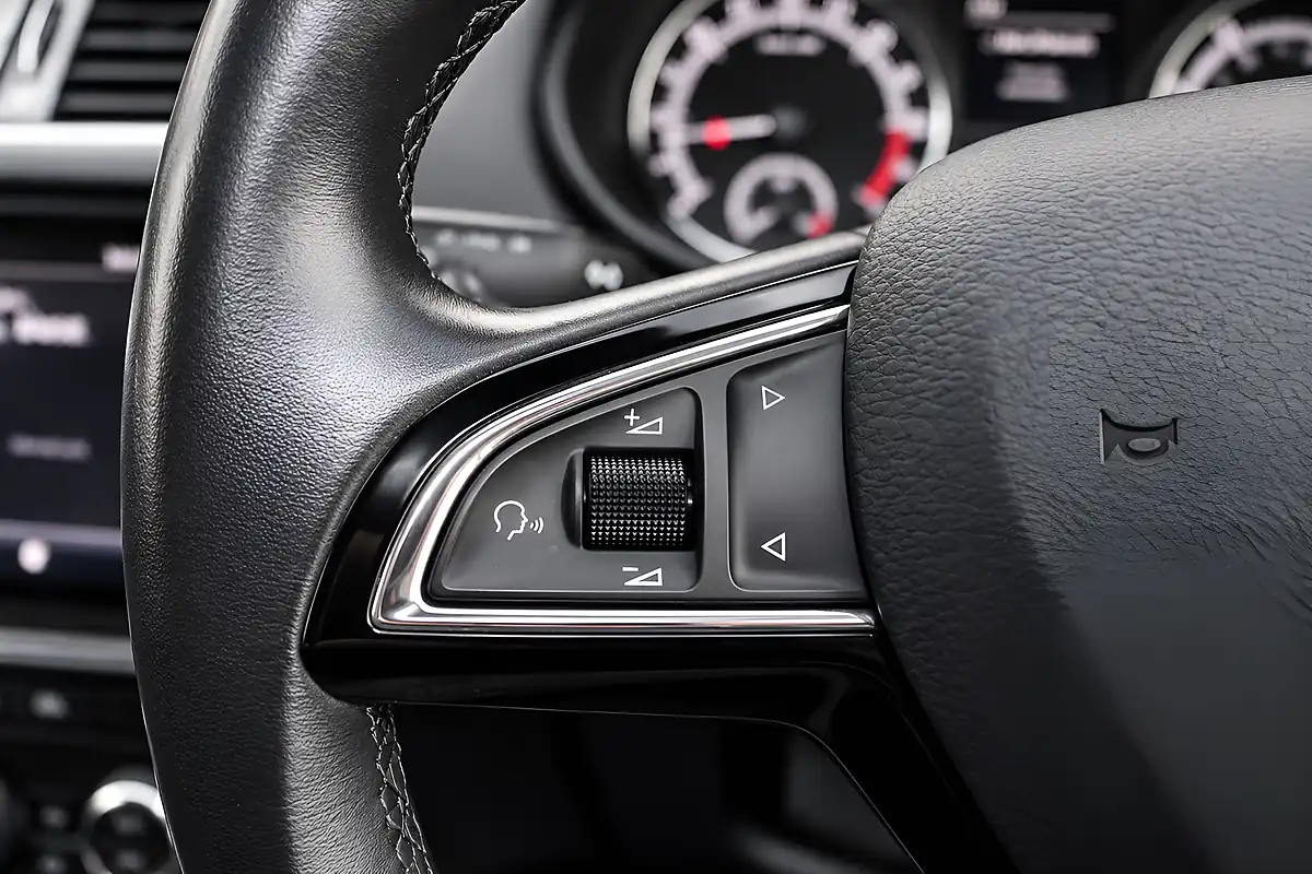 Used 2017 Skoda Octavia Se Grey - Interior and Exterior details 20
