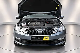 Used 2017 Skoda Octavia Se Grey - Interior and Exterior details 3