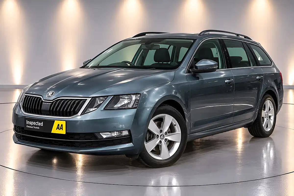 Used 2017 Skoda Octavia Se Grey - Interior and Exterior details 4