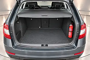 Used 2017 Skoda Octavia Se Grey - Interior and Exterior details 8