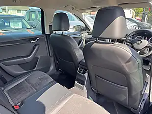 Used 2017 Skoda Octavia Se L Black - Interior and Exterior details 11