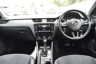 Used 2017 Skoda Octavia Se L Blue - Interior and Exterior details 12