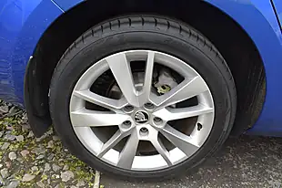 Used 2017 Skoda Octavia Se L Blue - Interior and Exterior details 5