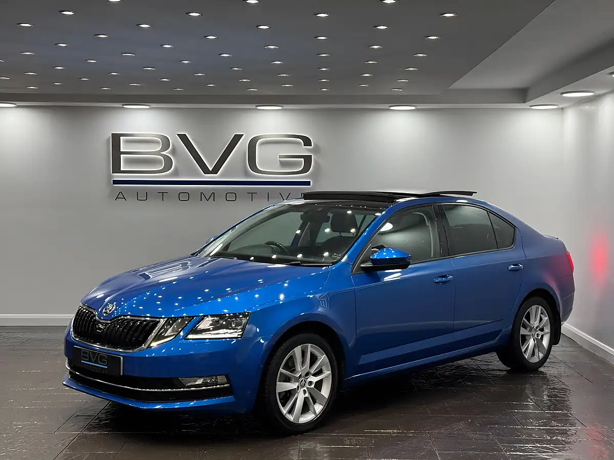 Used 2017 Skoda Octavia Se L Blue - Interior and Exterior details 5
