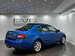 Used 2017 Skoda Octavia Se L Blue - Interior and Exterior details 9