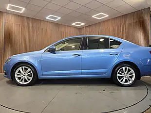 Used 2017 Skoda Octavia Se L Blue - Interior and Exterior details 6