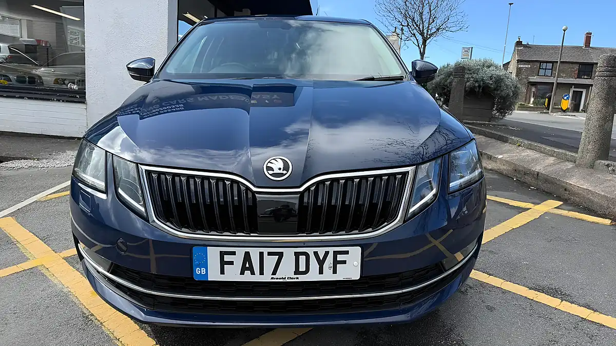 Used 2017 Skoda Octavia Se L Blue - Interior and Exterior details 2