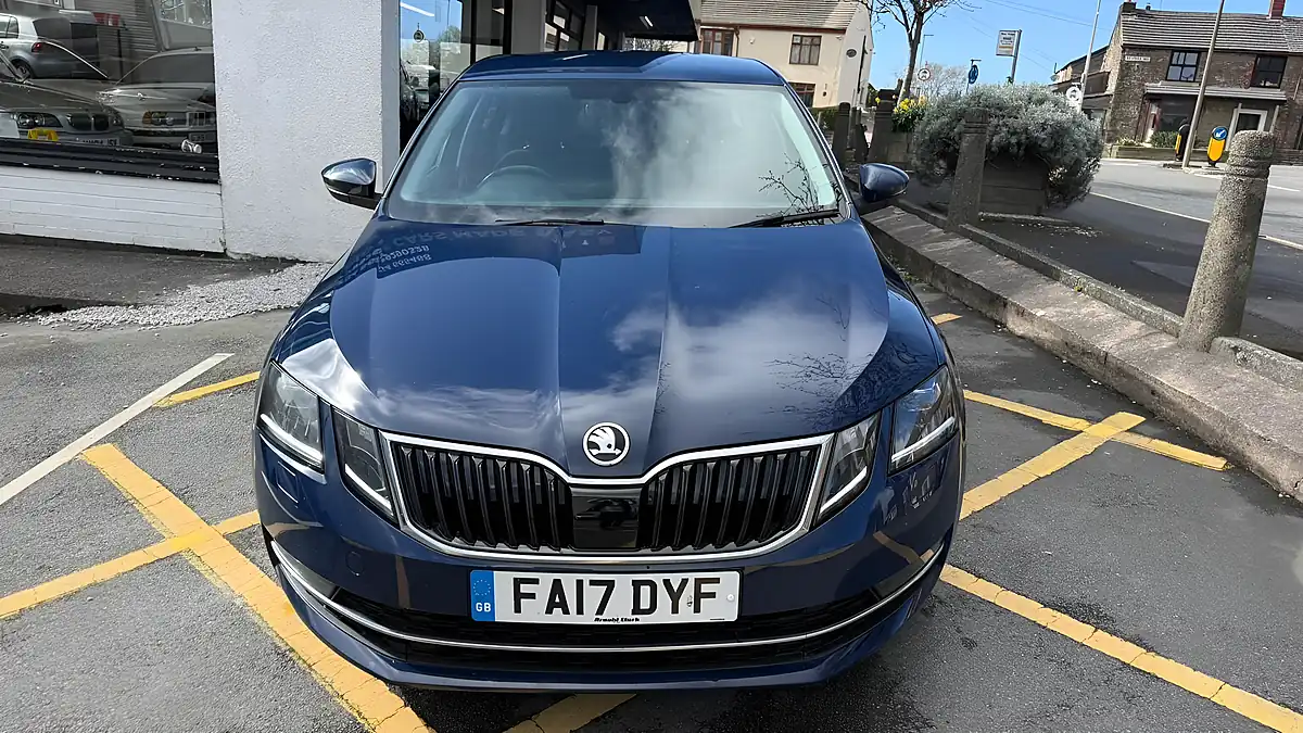 Used 2017 Skoda Octavia Se L Blue - Interior and Exterior details 6